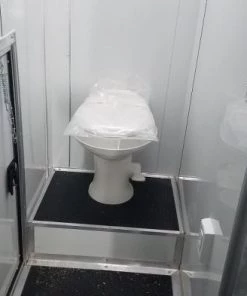 8.5' x 33' White Goose-Neck Mobile Veterinary Clinic -Cheap Concession Trailers Shop 20190705 163806 1