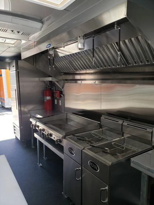 8.5' x 18' White Concession Food Trailer with Restroom 8 8.5' x 18' White Concession Food Trailer with Restroom - Image 8