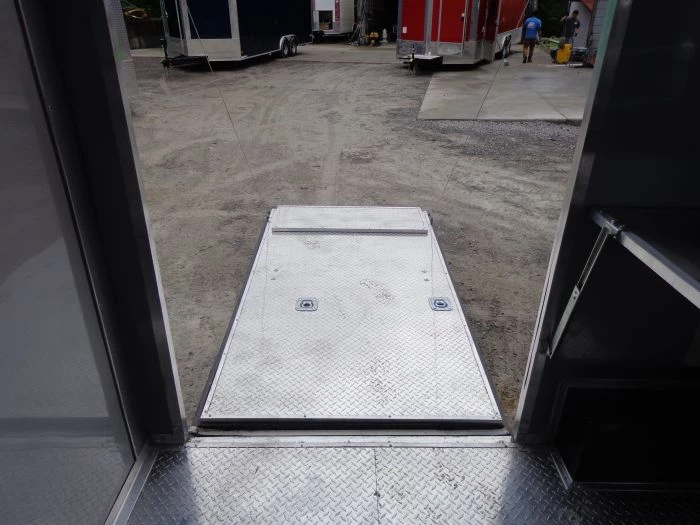 8.5' x 20' Brandy Wine Concession Food Trailer 16 8.5' x 20' Brandy Wine Concession Food Trailer - Image 16