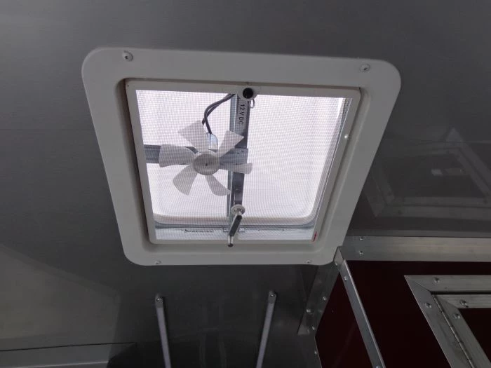 8.5' x 20' Brandy Wine Concession Food Trailer 9 8.5' x 20' Brandy Wine Concession Food Trailer - Image 9