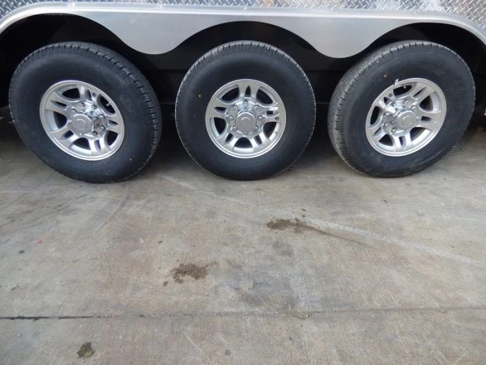 Concession Trailer 8.5'x41' Silver Frost - Gooseneck Enclosed Food Kitchen 8 Concession Trailer 8.5'x41' Silver Frost - Gooseneck Enclosed Food Kitchen - Image 8