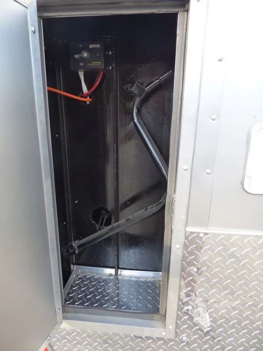 Concession Trailer 8.5'x41' Silver Frost - Gooseneck Enclosed Food Kitchen 11 Concession Trailer 8.5'x41' Silver Frost - Gooseneck Enclosed Food Kitchen - Image 11