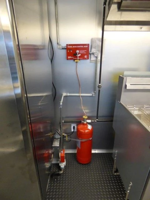 Concession Trailer 8.5' X 30' White - Food Event Catering 18 Concession Trailer 8.5' X 30' White - Food Event Catering - Image 18