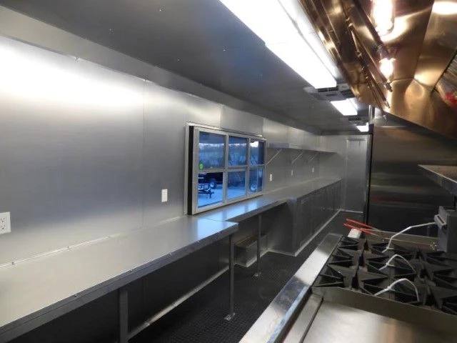 Concession Trailer 8.5' X 30' White - Food Event Catering 4 Concession Trailer 8.5' X 30' White - Food Event Catering - Image 4