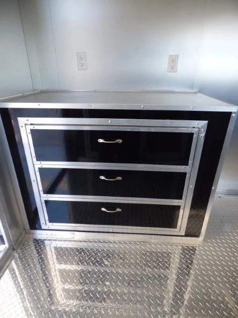 Concession Trailer 8.5' X 20' Red - BBQ Event catering 4 Concession Trailer 8.5' X 20' Red - BBQ Event catering - Image 4