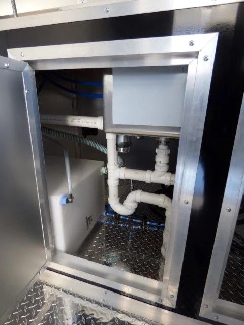 Concession Trailer 8.5' X 20' Red - BBQ Event catering 41 Concession Trailer 8.5' X 20' Red - BBQ Event catering - Image 41