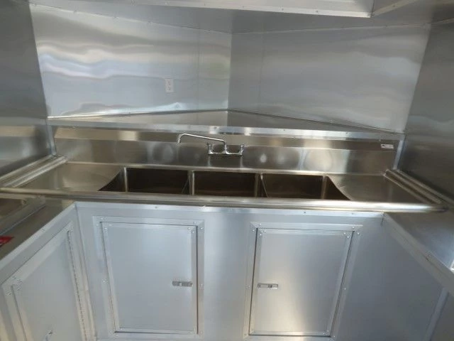 Concession Trailer 8.5 x 20 Silver - Food Event Catering 27 Concession Trailer 8.5 x 20 Silver - Food Event Catering - Image 27