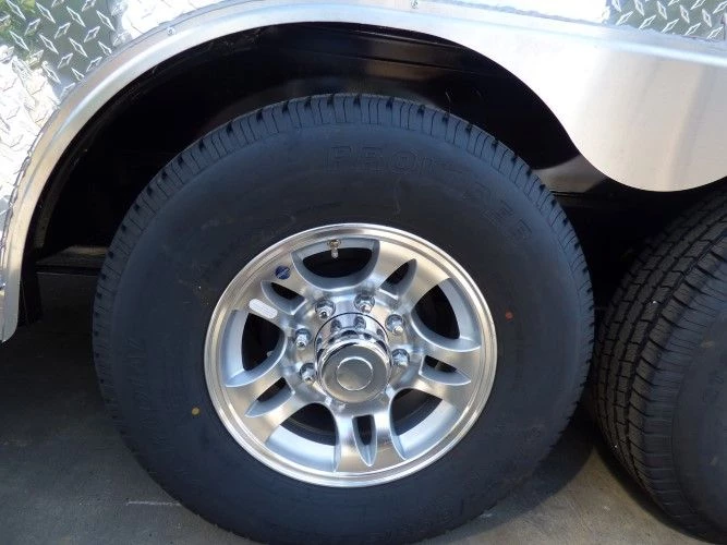 8.5' x 49' Silver Frost Concession Food Gooseneck Trailer 17 8.5' x 49' Silver Frost Concession Food Gooseneck Trailer - Image 17