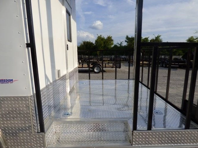 8.5' x 26' Concession Food Trailer White With Appliances 8 8.5' x 26' Concession Food Trailer White With Appliances - Image 8