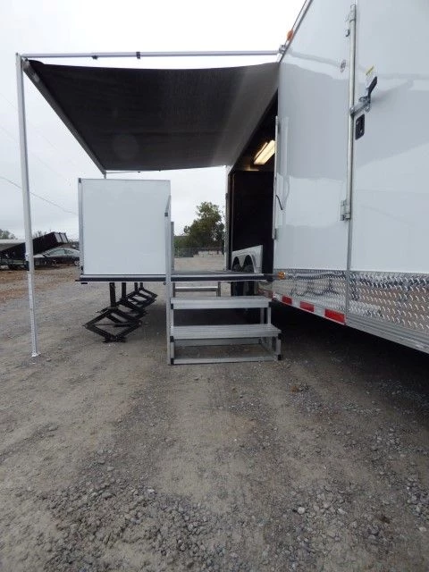 8.5' x 30' White Food Event Catering Concession Food Trailer 5 8.5' x 30' White Food Event Catering Concession Food Trailer - Image 5