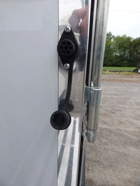 8.5' x 30' White Food Event Catering Concession Food Trailer 11 8.5' x 30' White Food Event Catering Concession Food Trailer - Image 11