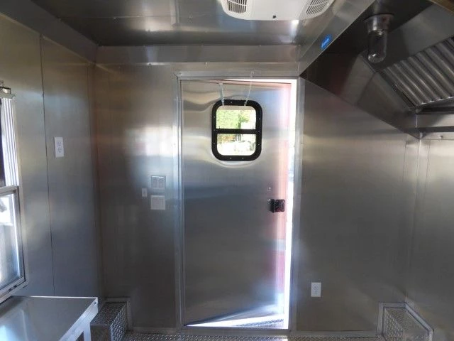 8.5' X 20' Red BBQ Event Catering Concession Food Trailer 6 8.5' X 20' Red BBQ Event Catering Concession Food Trailer - Image 6