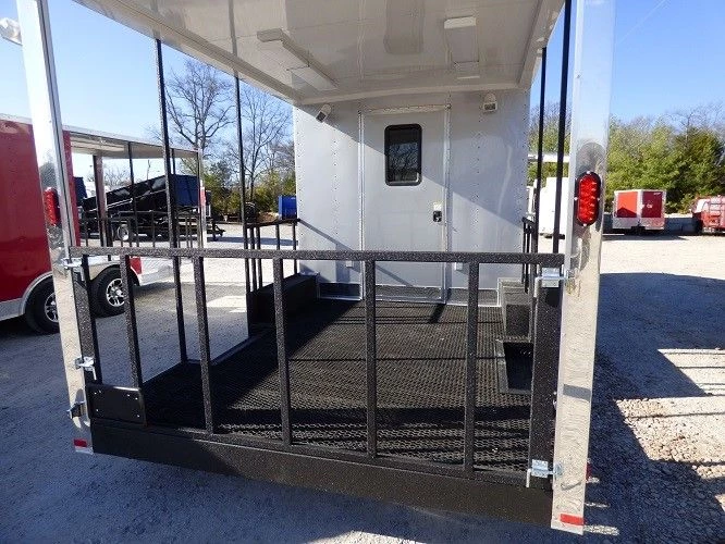 8.5' x 24' Concession Food Trailer Silver Frost BBQ Event Catering 16 8.5' x 24' Concession Food Trailer Silver Frost BBQ Event Catering - Image 16