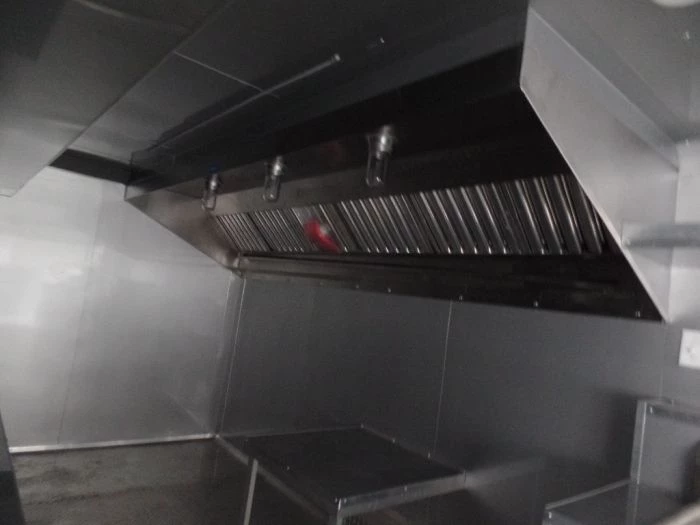 8.5' x 24' Concession Food Trailer Emerald Green 11 8.5' x 24' Concession Food Trailer Emerald Green - Image 11