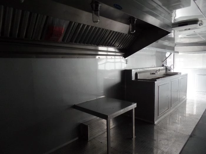 8.5' x 24' Concession Food Trailer Emerald Green 6 8.5' x 24' Concession Food Trailer Emerald Green - Image 6