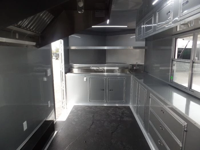 8.5' x 16' Black Event Catering Concession Food Trailer 3 8.5' x 16' Black Event Catering Concession Food Trailer - Image 3